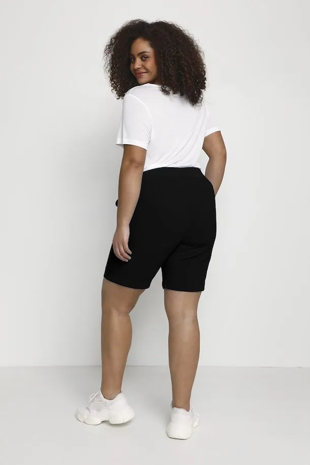 Kaffe Curve Nana Shorts in Black